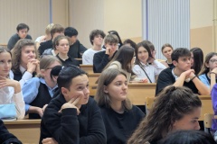 PXL_20251201_130745359