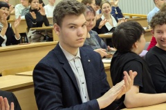 PXL_20251113_130635517